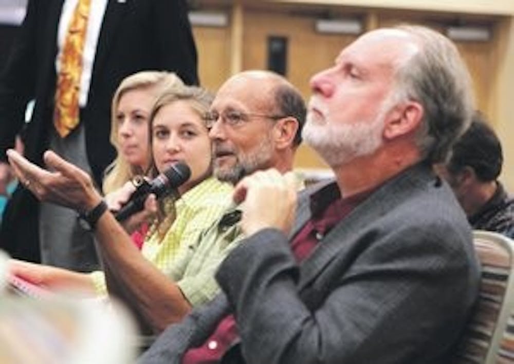 Geology professor Mark Steltenpohl spoke at the forum for the Central Classroom Facility Monday, Oct. 8. (Rebecca Croomes / PHOTO EDITOR)