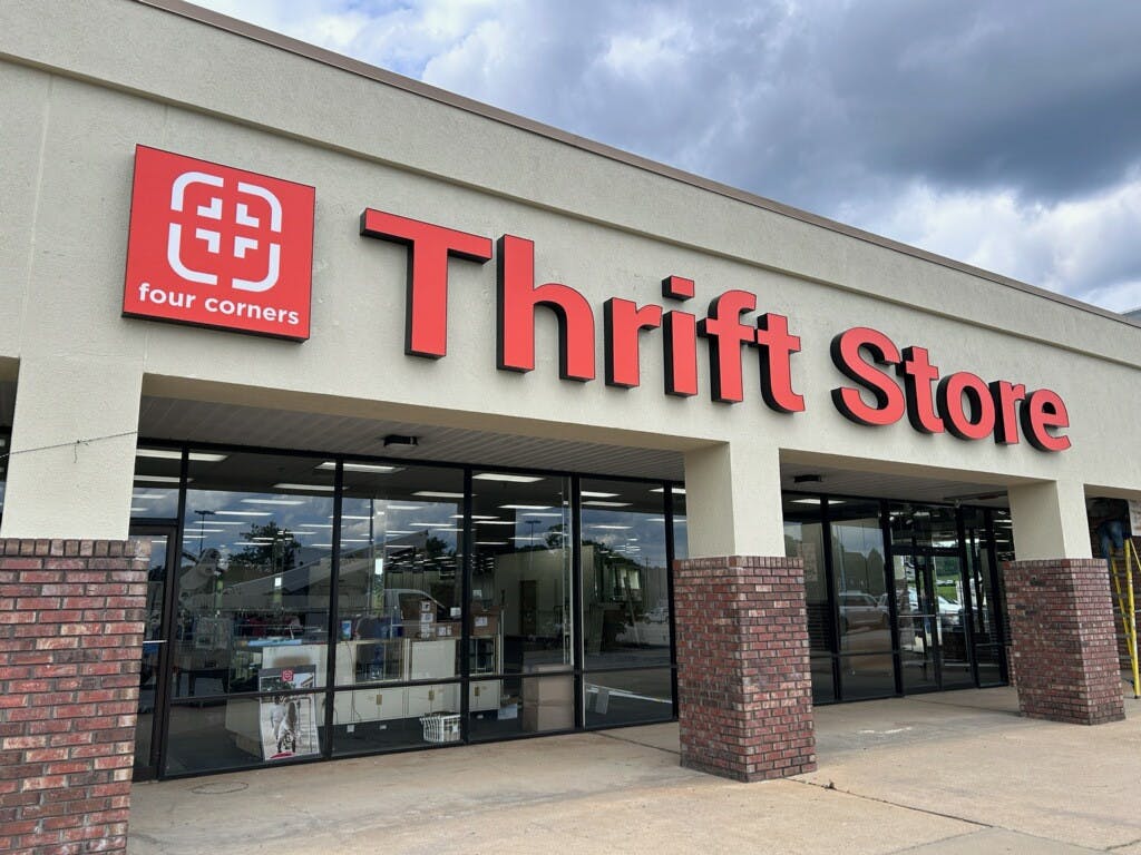 Storefront 2025, 12 01 30 PM.jpg