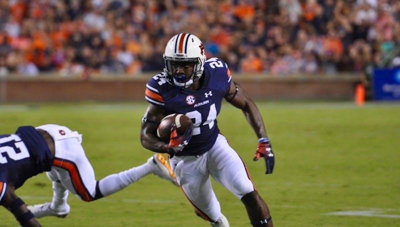 Daniel Thomas (24) recovering a fumble during Auburn Football vs. Arkansas on Saturday, Sept. 22, 2018 in Auburn, Ala. 