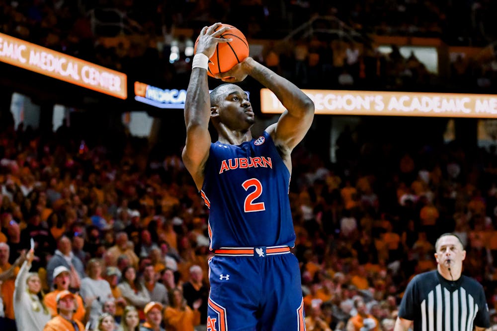 Auburn forward Jaylin Williams (2) takes a shot against Tennessee, on February 4, 2023, in Knoxville, TN. 