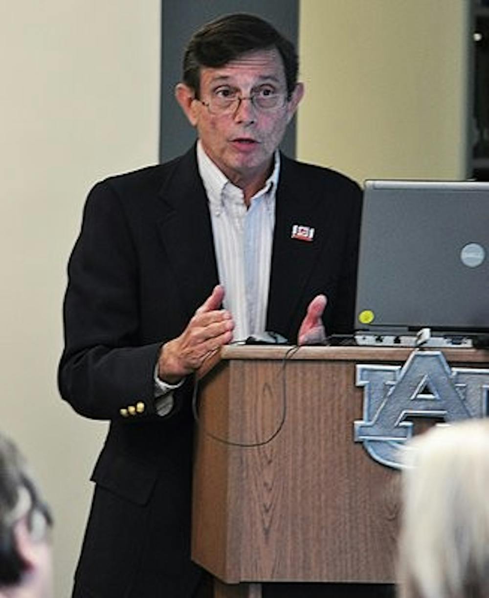 Professor Jeff Jakeman was the featured lecturer for this month's Discover Auburn lecture. (Katie Wittnebel / Photo staff)