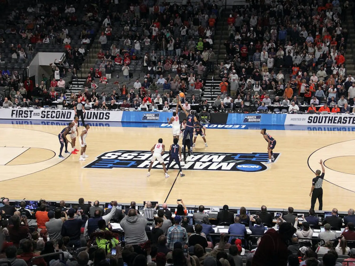 Auburn vs Houston 3/19