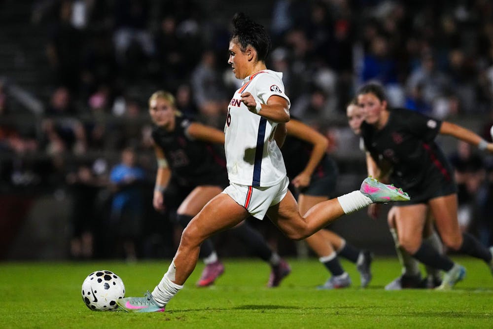 AUBURN, AL - OCTOBER 16 - Auburn midfielder Erin Flurey (26) during the game between the Auburn Tigers and the Oklahoma Sooners at Auburn Soccer Complex in Auburn, AL on Thursday, Oct. 16, 2025.

Photo by Grace Fountain/Auburn Tigers