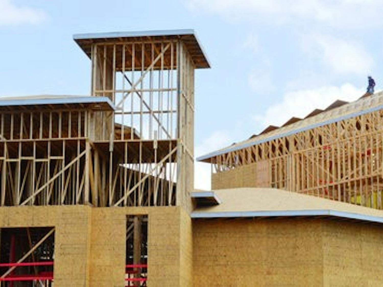 One-Sixty Ross will feature elevators, a parking deck and on-site security.