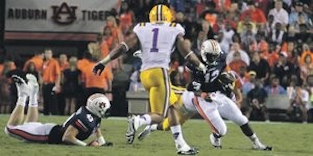 Jonathan Wallace gained 15 yards on three carries against LSU. (Rebecca Croomes / PHOTO EDITOR)