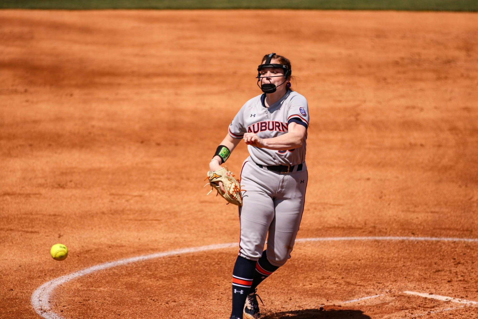 Softball Auburn vs Arkansas