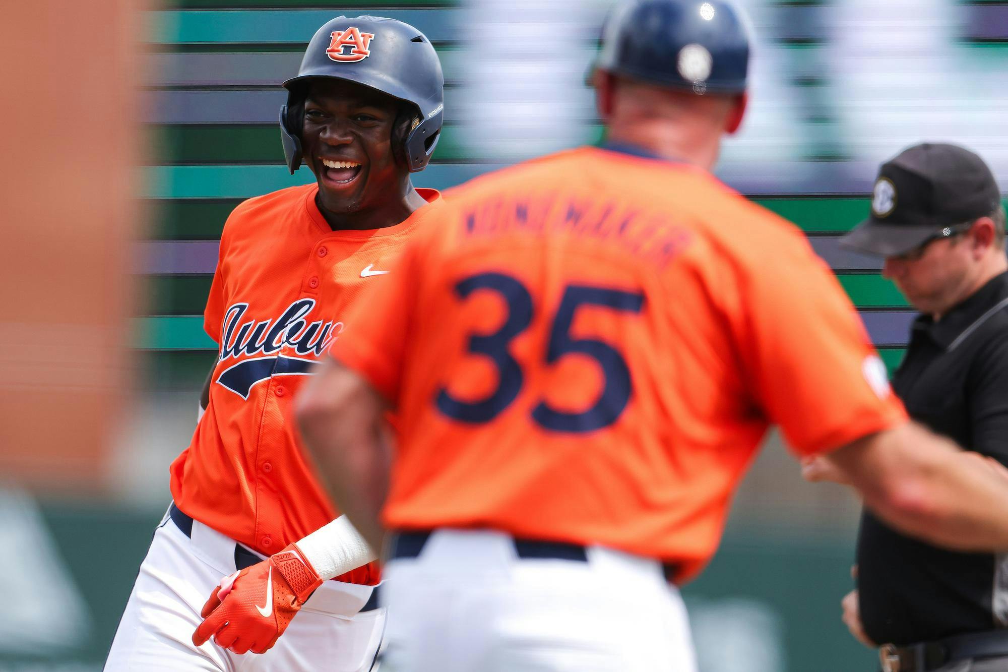 AUBURN, AL - APRIL 26 - Auburn's Bub Terrell (19) - #6 Auburn Tigers vs. #9 Oklahoma Sooners at Plainsman Park in Auburn, AL on Sunday, April 26, 2026. Photo by Zach Bland/Auburn Tigers