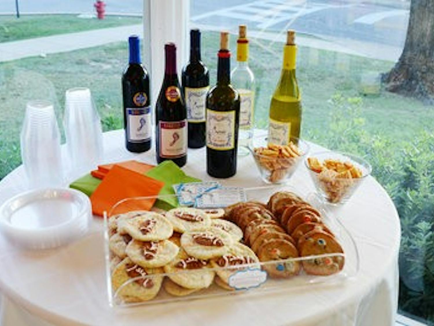 Girls' night out specials are held at clothing, jewelry and paint stores around town.