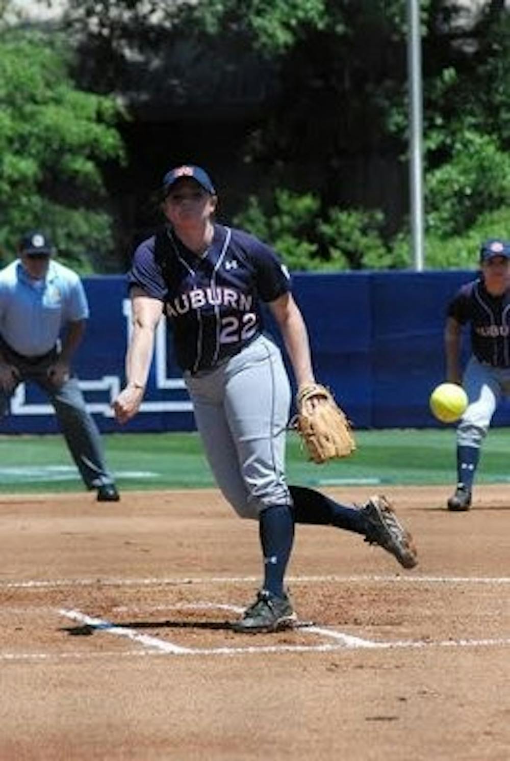 Marcy Harper (#22) throws a pitch against Texas A&M on Saturday, April 26 (via Emily Enfinger)