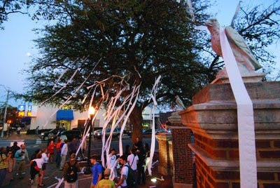 Emily Adams / Photo Editor