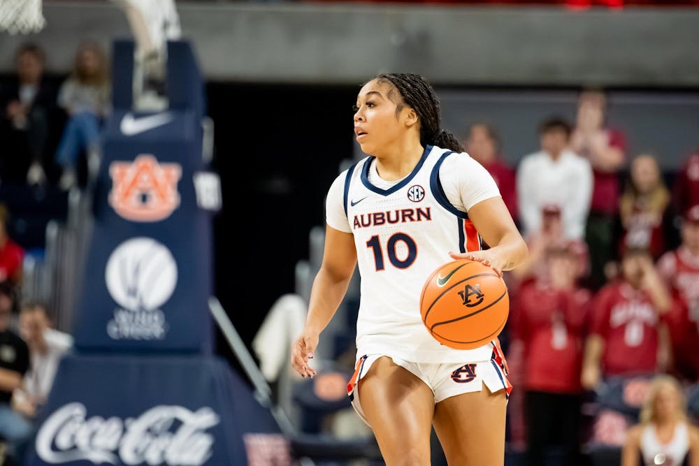 <p>Auburn player Sania Richardson preparing to make an offensive play at the game against Alabama University on January 15, 2026.</p>
