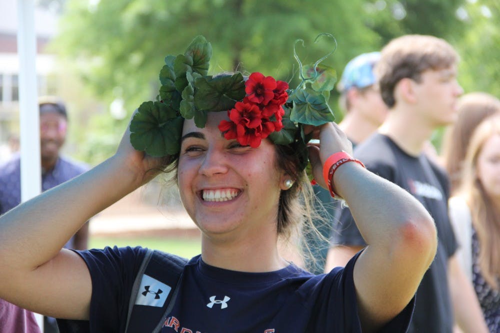 Making floral head bands at the&nbsp;UPC Spring Fling,&nbsp;on Wednesday, April 19, 2017 in Auburn, Ala.
