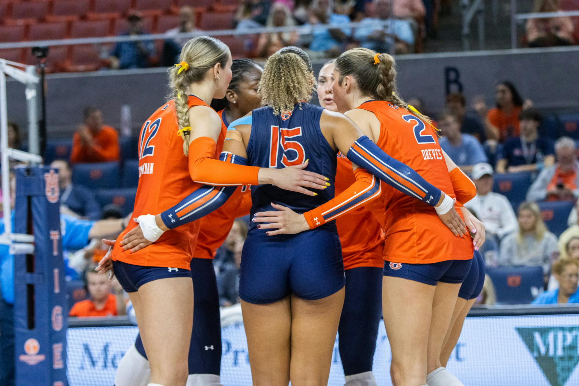 Auburn VB vs Ole Miss VB-4.jpg