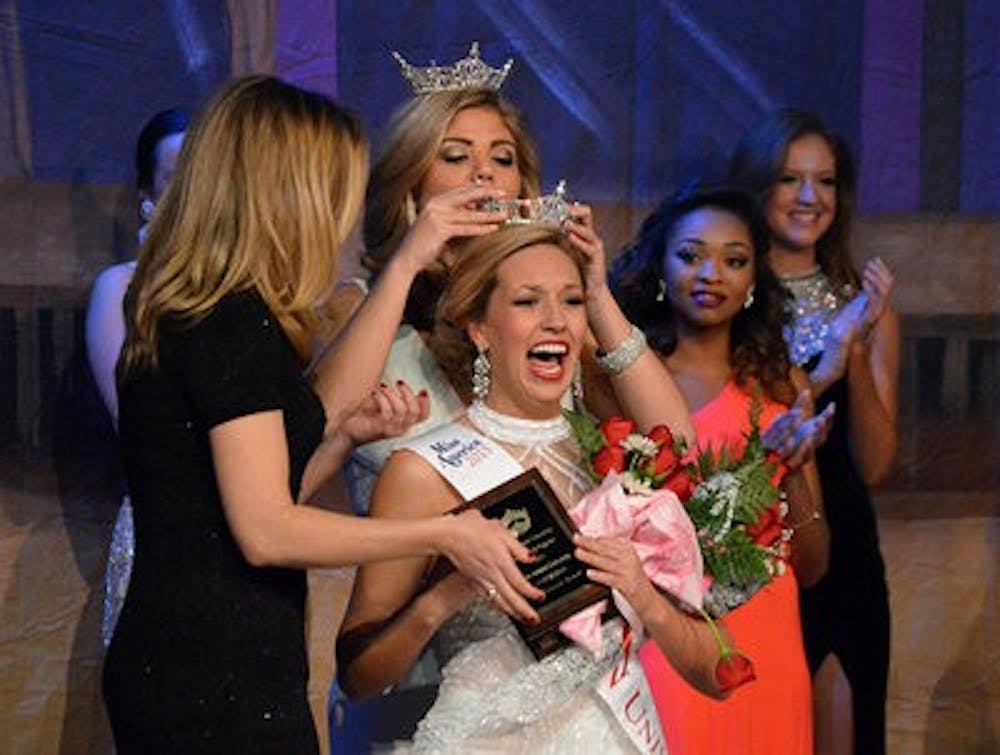 Jessie Garrison crowned Miss Auburn University 2015. (Emily Enfinger l Photo Editor)