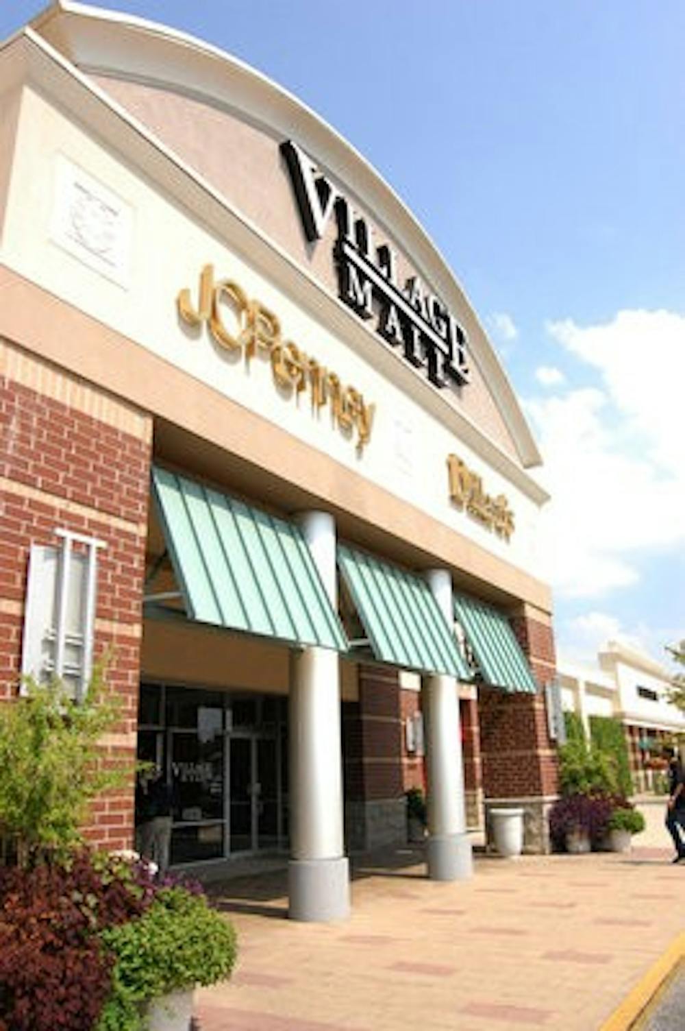 The Village Mall on Opelika Road is under foreclosure. (Charlie Timberlake / ASSISTANT PHOTO EDITOR)