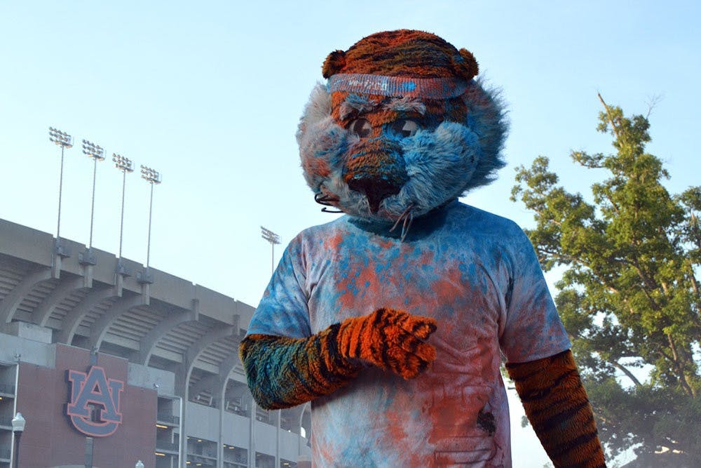 Aubie at Color Me Auburn 5K on Saturday, August 23, 2014. (Jordan Hays | Copy Editor)