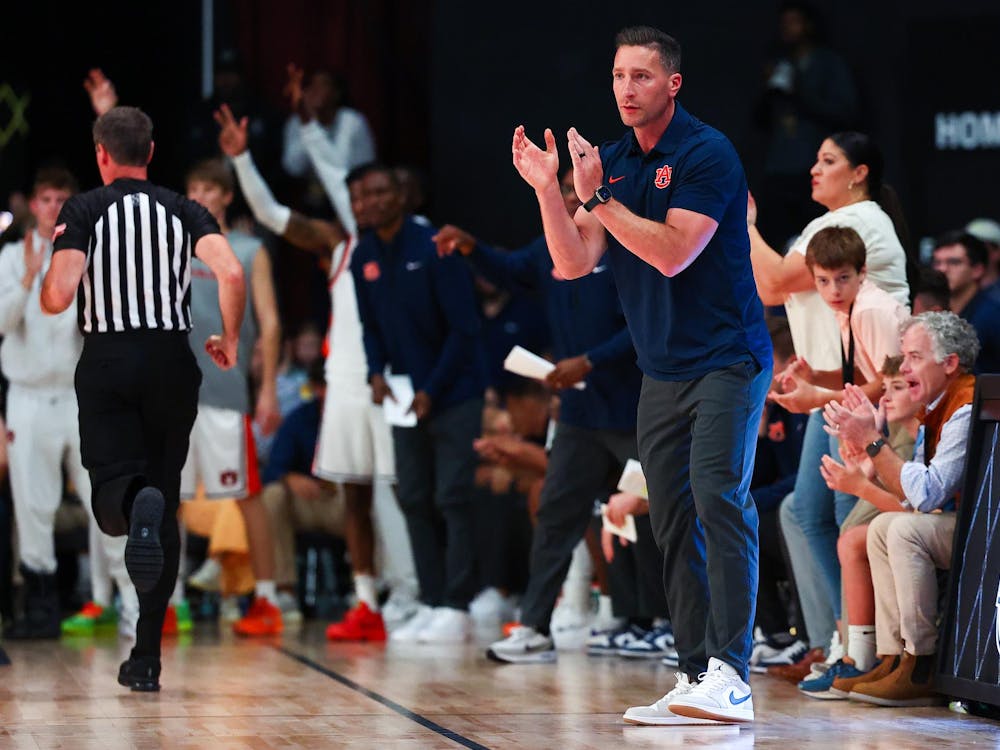 BIRMINGHAM, AL - OCTOBER 15 - Auburn Head Coach Steven Pearl during the game between the #20 Auburn Tigers and the Oklahoma State Cowboys at Boutwell Auditorium in Birmingham, AL on Wednesday, Oct. 15, 2025.
Photo by Zach Bland/Auburn Tigers