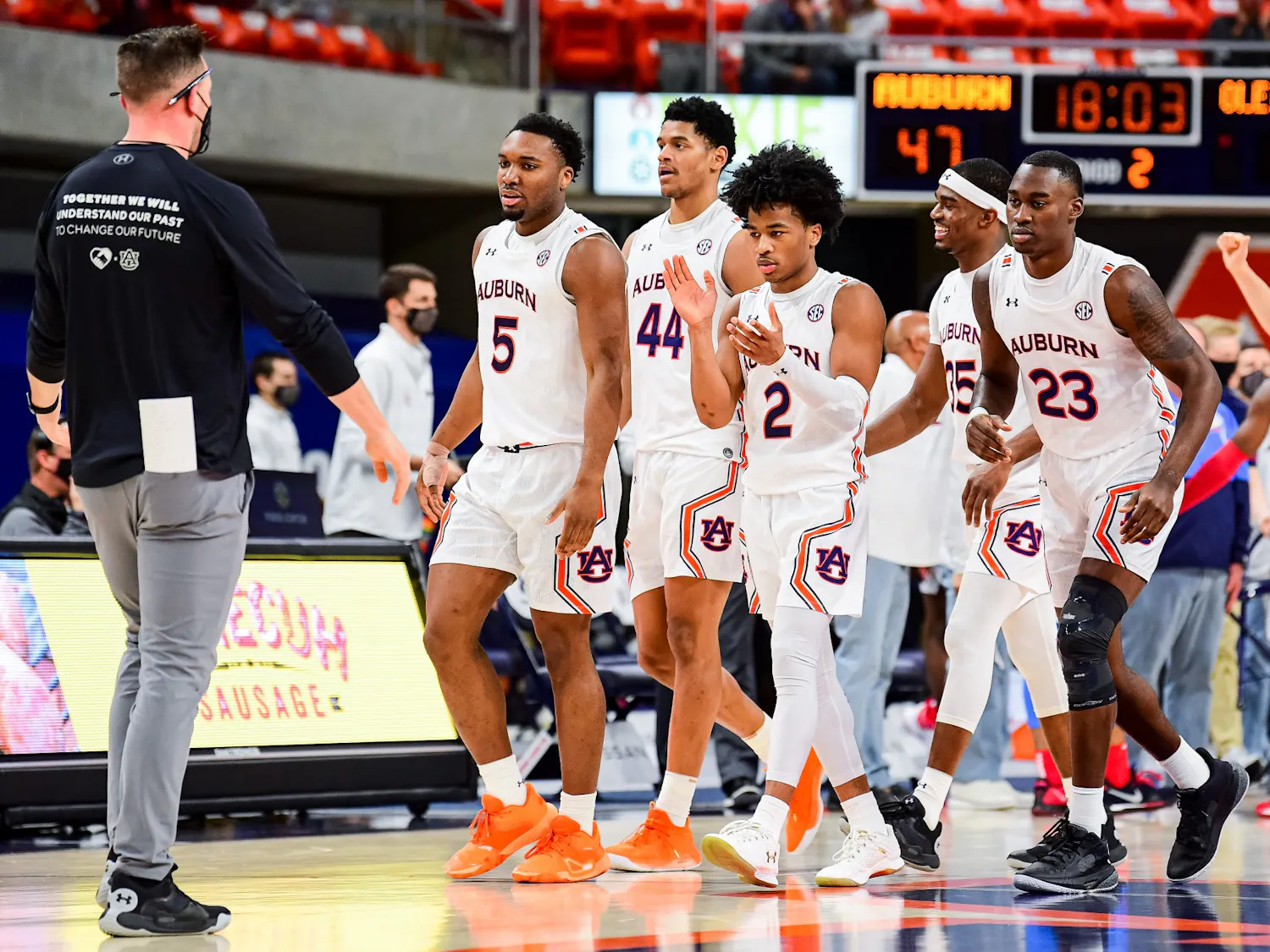 020621_Auburn_SL1_6404_the team reacts.jpg