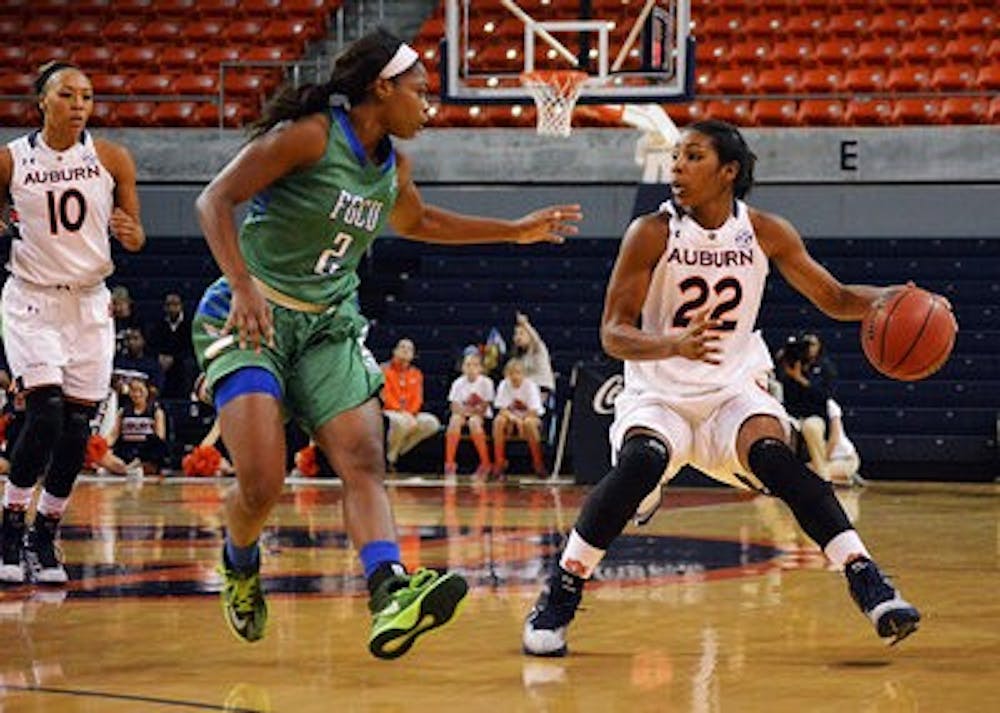 Auburn's Kaini Parker #22 with ball during second half. Florida Gulf Coast vs Auburn at Auburn, AL on Nov. 20, 2014. (Emily Enfinger| Assistant Photo Editor)