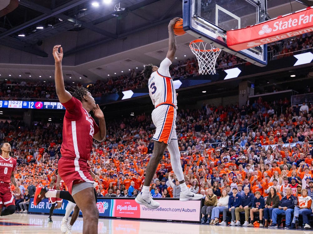 <p>Keshawn Murphy throws down a dunk against Alabama on Feb. 7, 2026.</p>