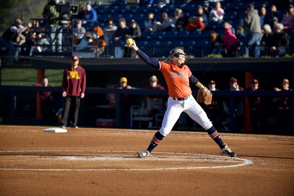 Samantha Yarbrough (1) pitches in Auburn Softball vs. Minnesota on Feb. 29, 2020 in Auburn, AL