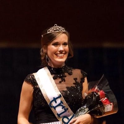 Emily Jay from Tri Delta wins Miss Greek Week 2014. (Kenny Moss | Photographer)