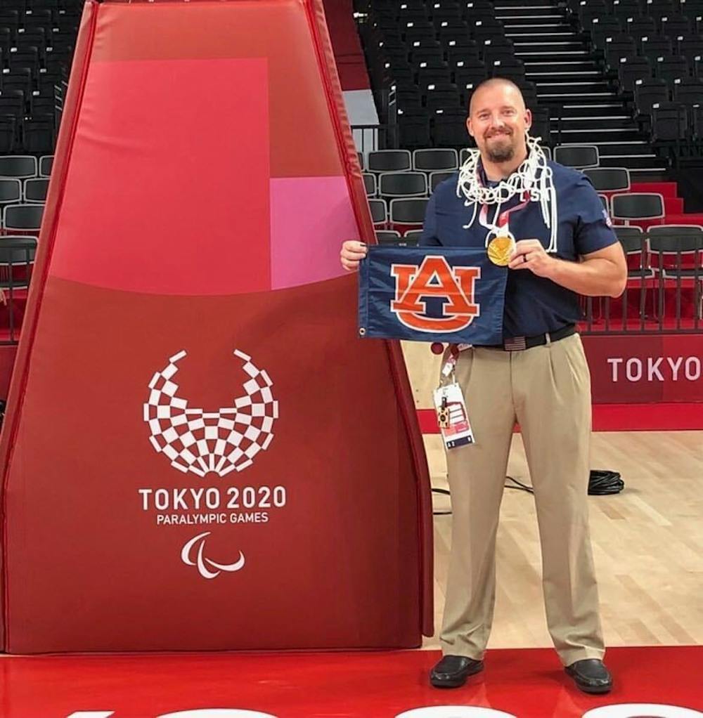 Auburn wheelchair basketball coach picks up gold in Tokyo 