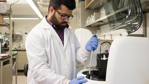Jasmeet Lamba, assistant professor in the Auburn University College of Agriculture’s Department of Biosystems Engineering, analyzes water samples as part of a three-year study to ensure poultry litter doesn’t become a source of excessive phosphorus in surface waters.