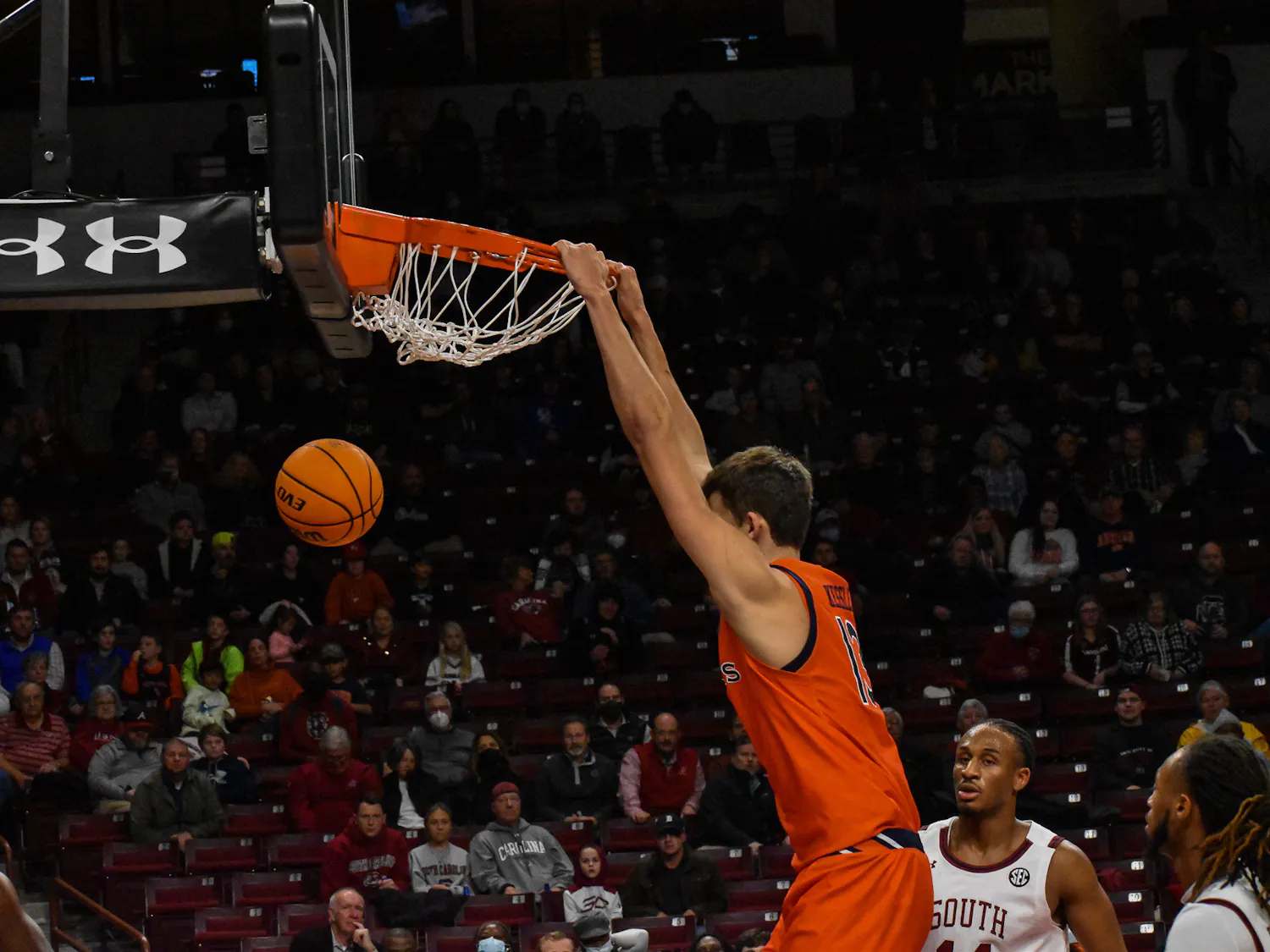 Walker Kessler MBB dunk