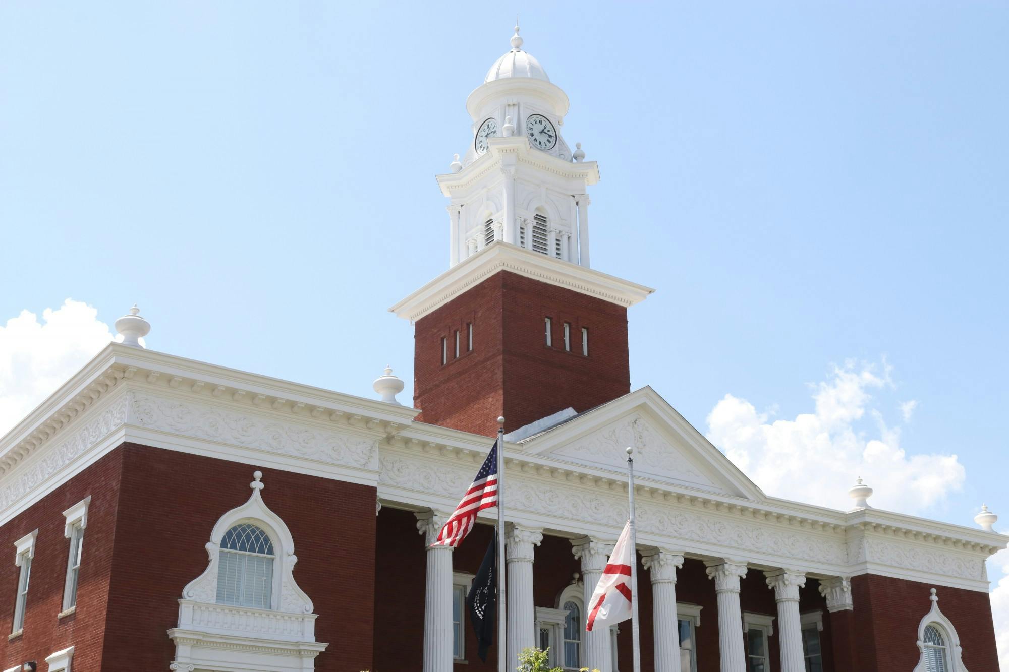 Lee County courthouse closeup.JPG