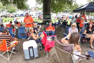 Morgan Thacker / ASSOCIATE PHOTO EDITOR