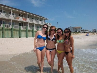 (L-R): Michelle Irwin of Boston College, Charlotte Scrivani of Virginia Tech, Madelyn Timmins of Auburn and Lindsey Setaro of the University of Delaware party it up on the Jersey Shore.(Photo contributed by Madelyn Timmins)