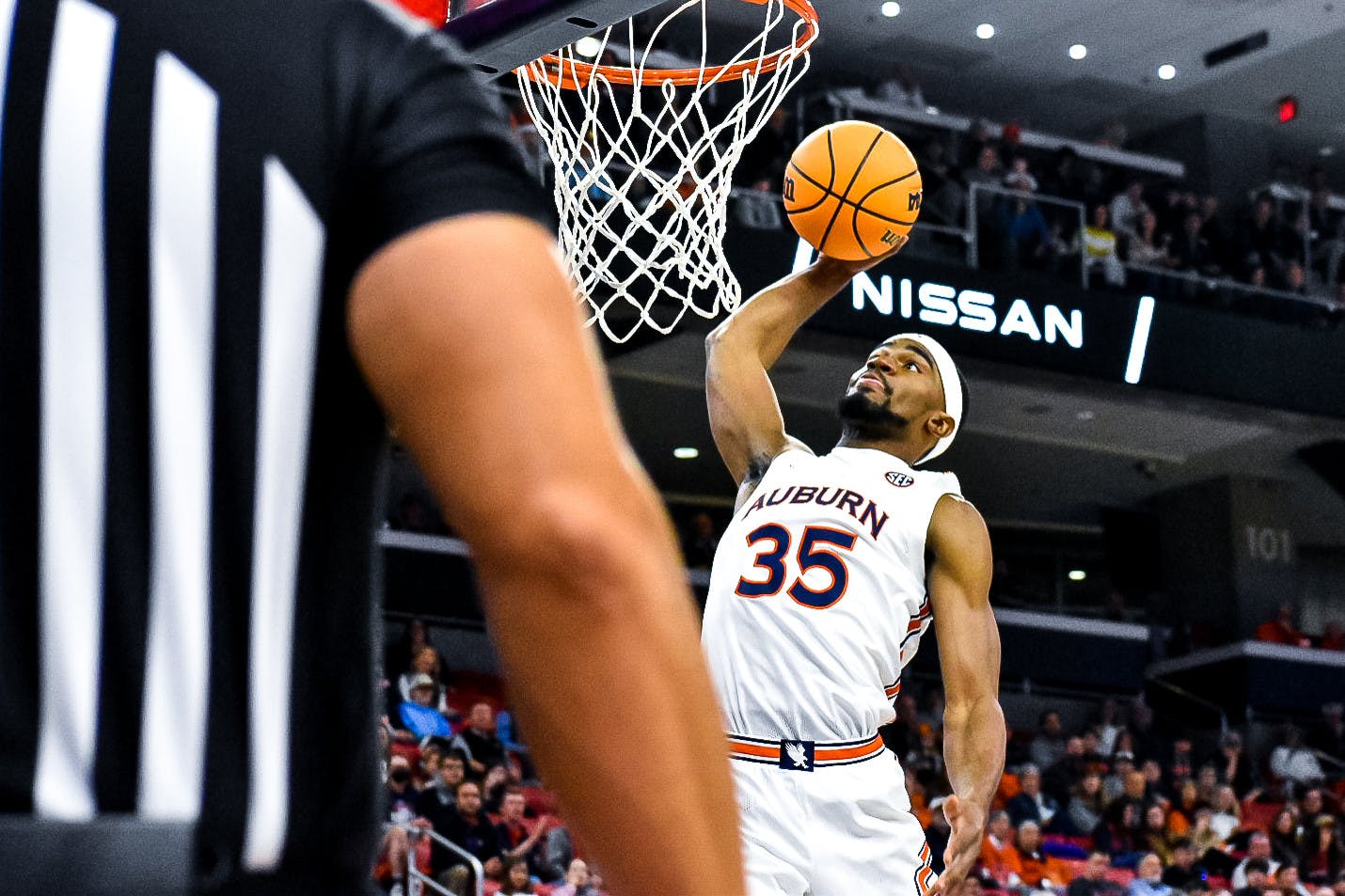 Devan Cambridge MBB vs Murray State good-bye 9% from three pic