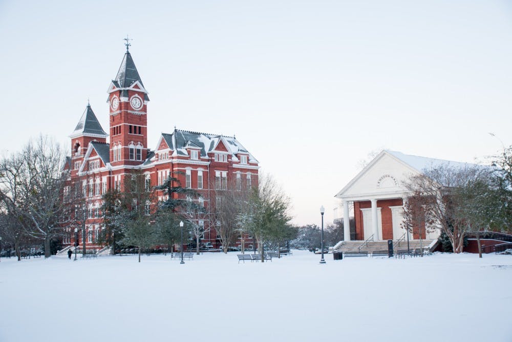 <p>Samford Lawn is covered in snow on Wednesday, Jan. 17, 2018, in Auburn, Ala.</p>
