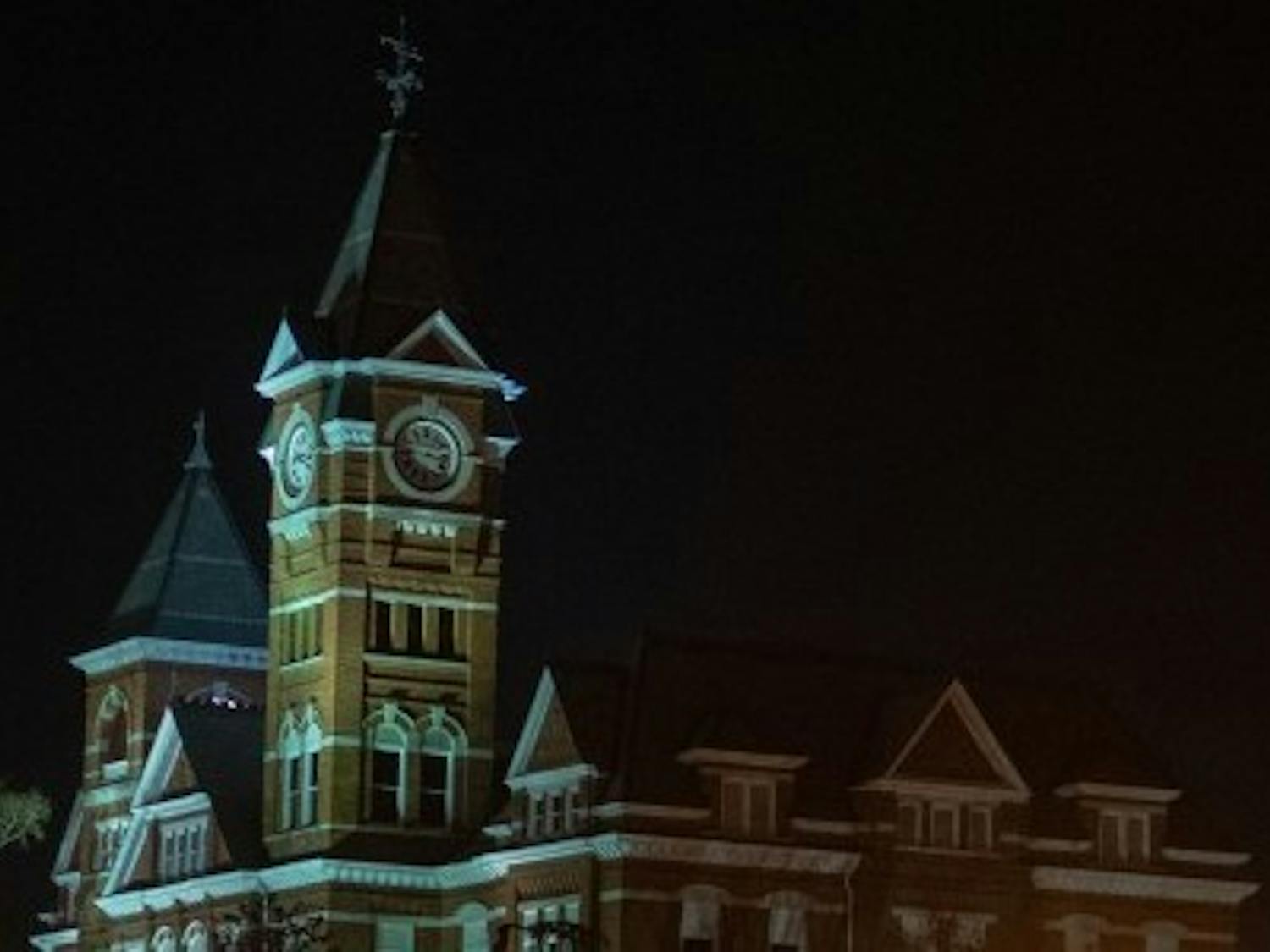 Samford Hall night.jpg