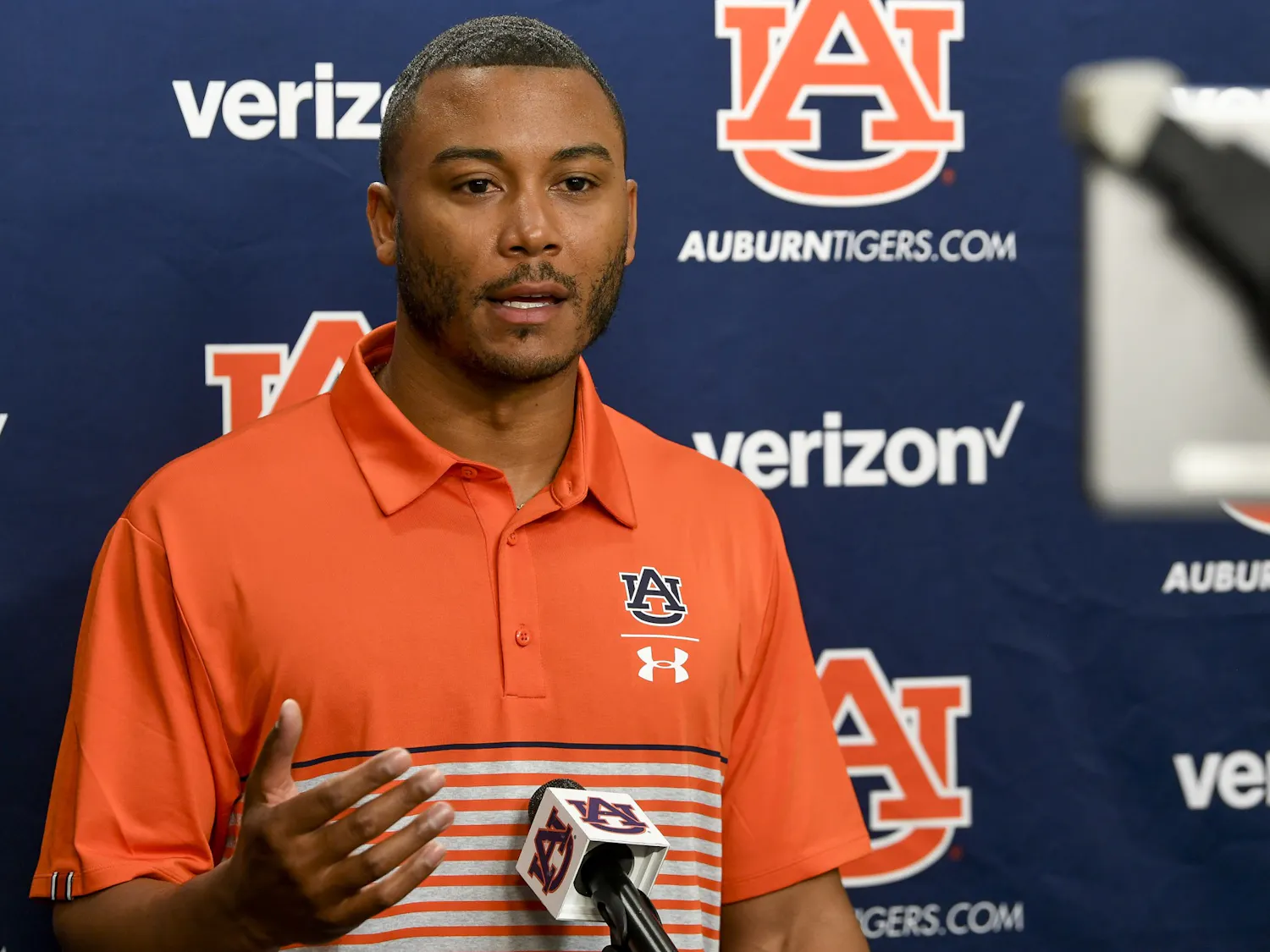 AU FB Cornelius Williams