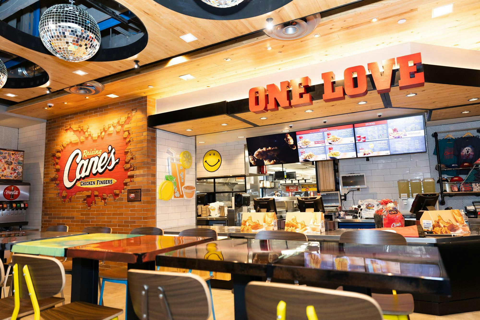 Cane's Restaurant Indoor.jpg