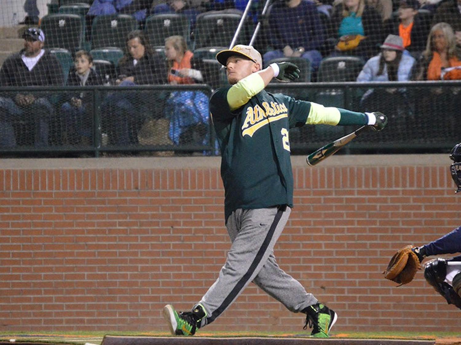 Donaldson up to bat. Home Run Derby at Auburn, AL on 11.21.14 (Emily Enfinger | Assistant Photo Editor)