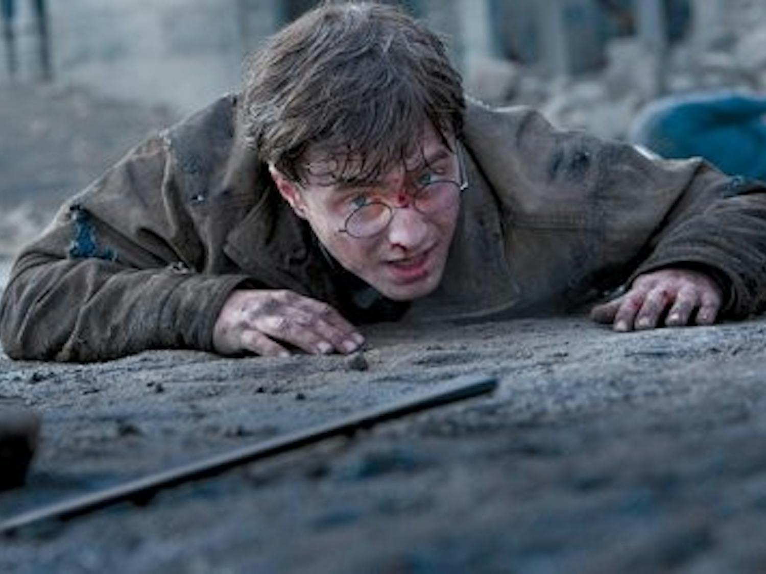 (c) 2011 Warner Bros. Ent.
Harry Potter Publishing Rights (c) J.K.R.
Harry Potter characters, names and related indicia are trademarks of and (c)Warner Bros. Ent. All Rights Reserved