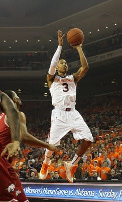 Chris Denson takes a shot against the Arkansas Razorbacks on February 13. (Katherine McCahey / ASSISTANT PHOTO EDITOR)