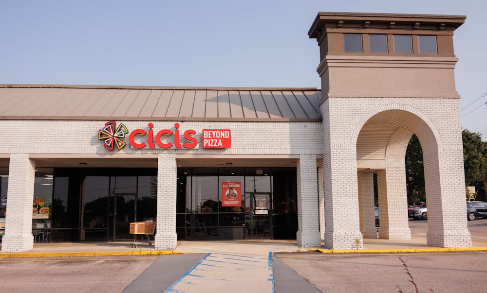 The front of Cicis Pizza in Auburn, Al on June 2, 2025.