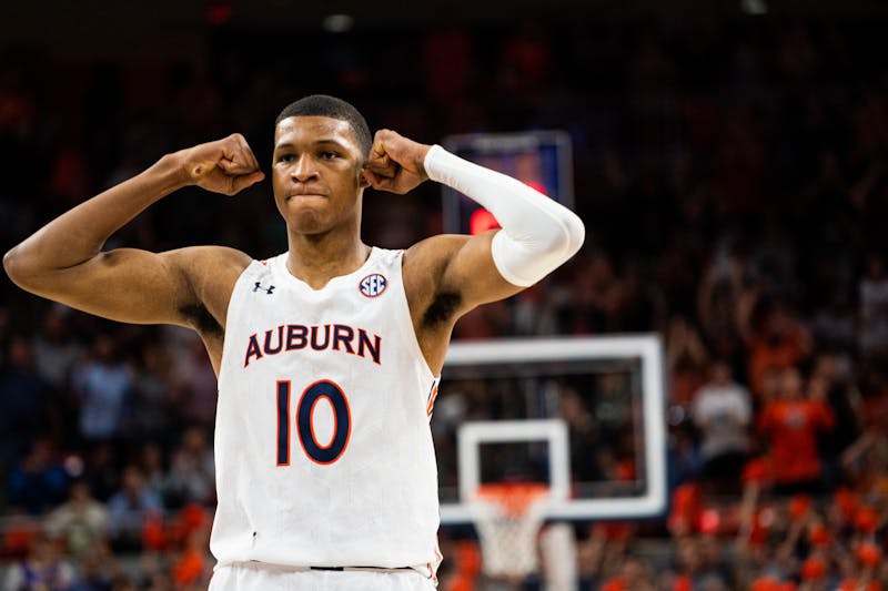 Dec. 29, 2021; Jabari Smith Jr. (10) flexes his muscles during a game against LSU from Auburn Arena in Auburn, Ala.