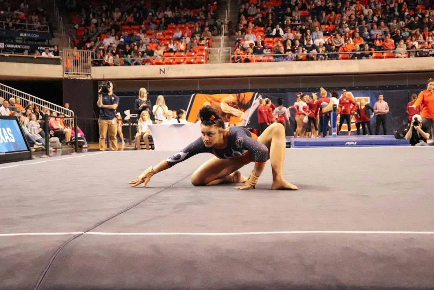 GALLERY: Auburn Gymnastics vs. Arkansas | 2.15.19