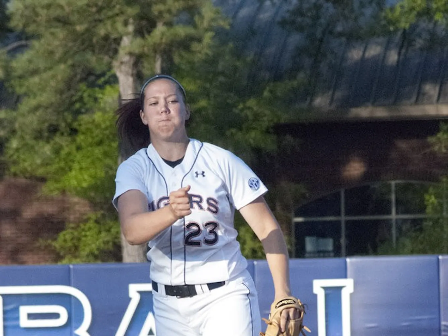 Lexi Davis (#23) pitches. (Emily Enfinger | Assistant Photo Editor)