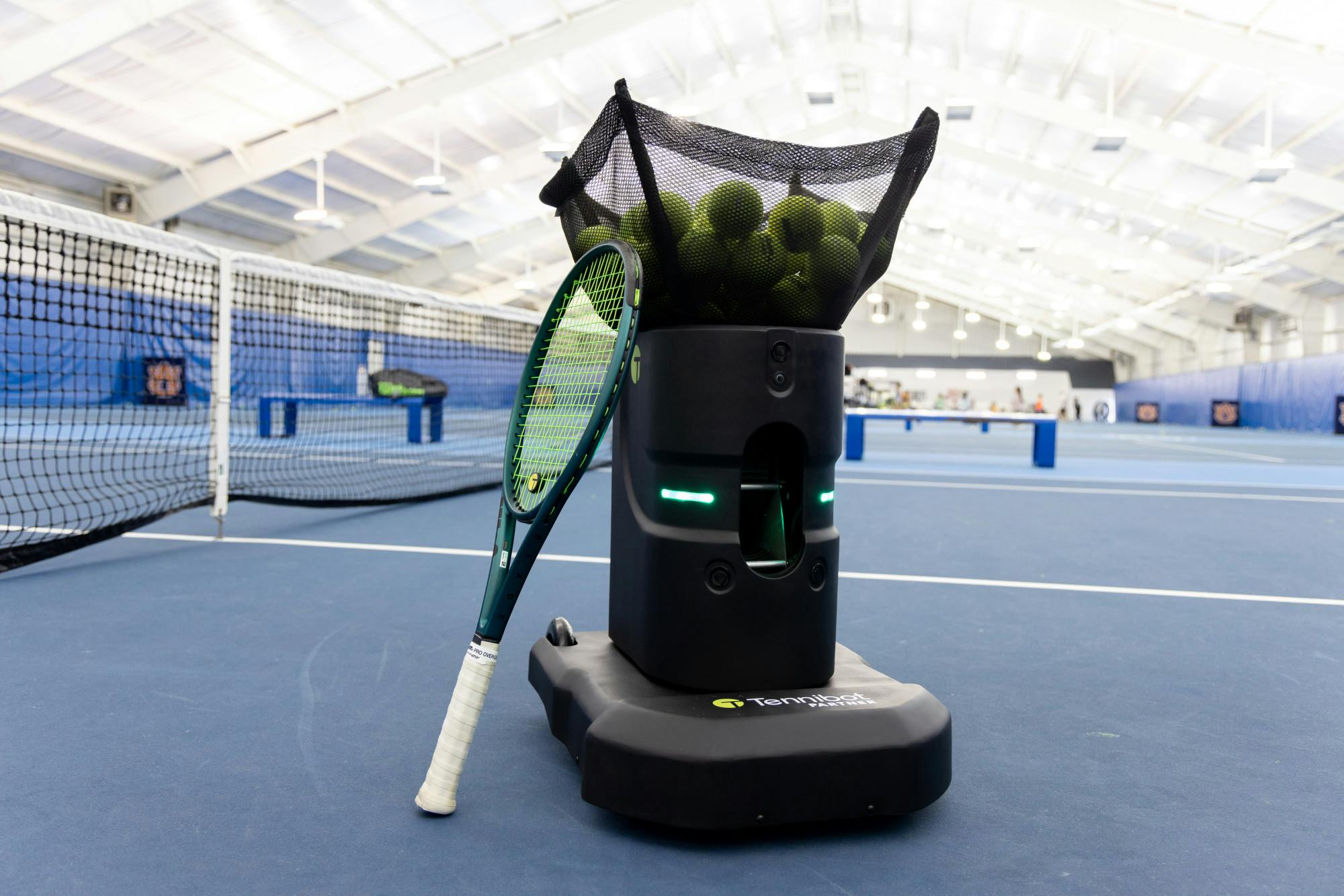 Tennibot Partner 2.jpg