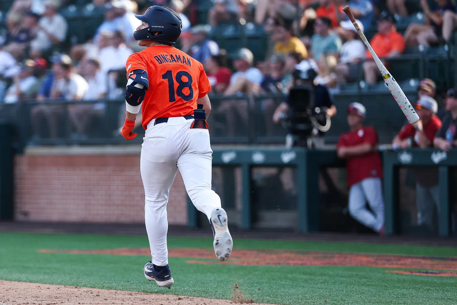AUBURN, AL - APRIL 26 - Auburn's Ethin Bingaman (18) walk-off home run - #6 Auburn Tigers vs. #9 Oklahoma Sooners at Plainsman Park in Auburn, AL on Sunday, April 26, 2026. Photo by Zach Bland/Auburn Tigers