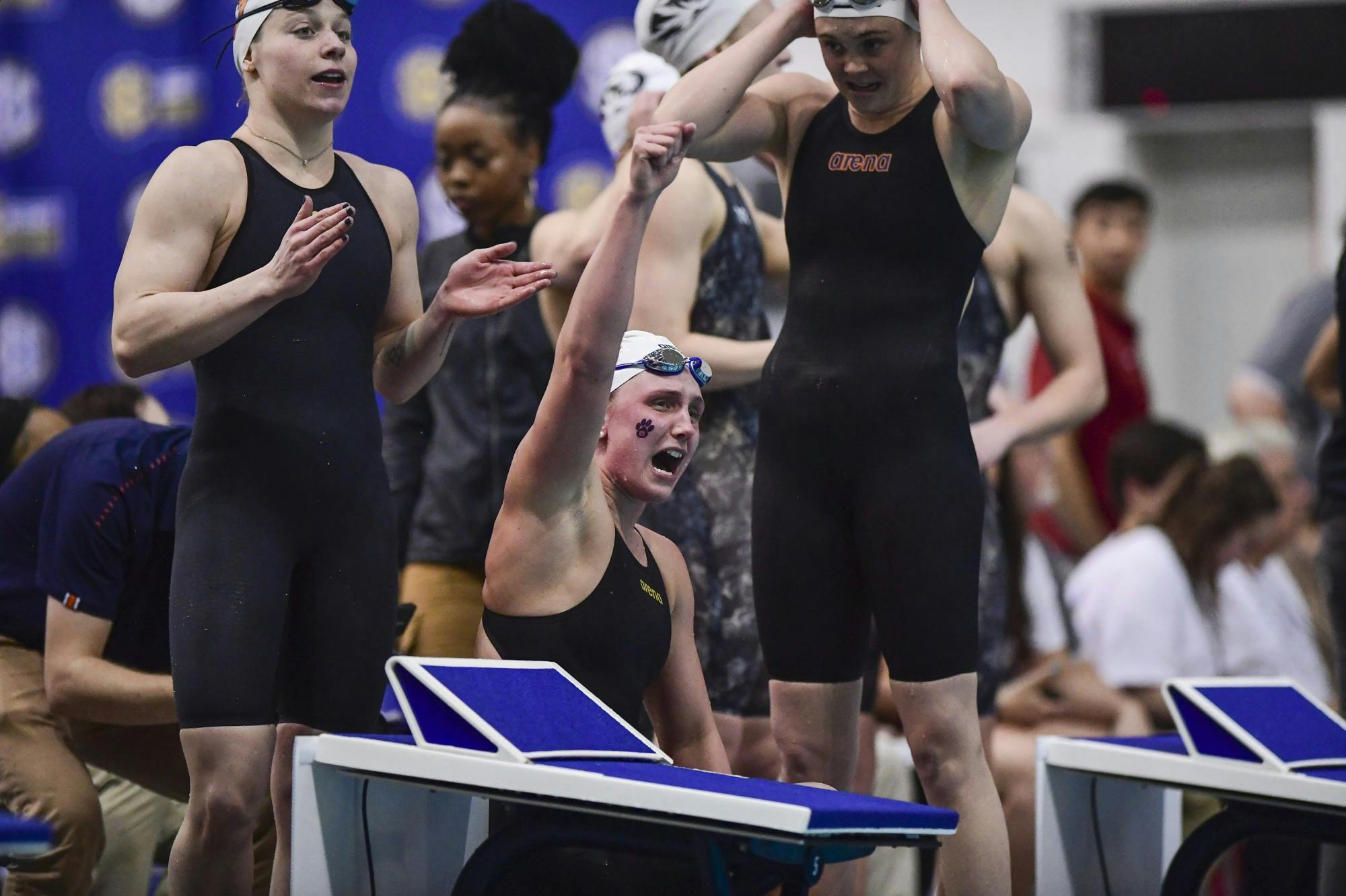 auburn women 400 relay finals 20200222 SL1_9444.JPG