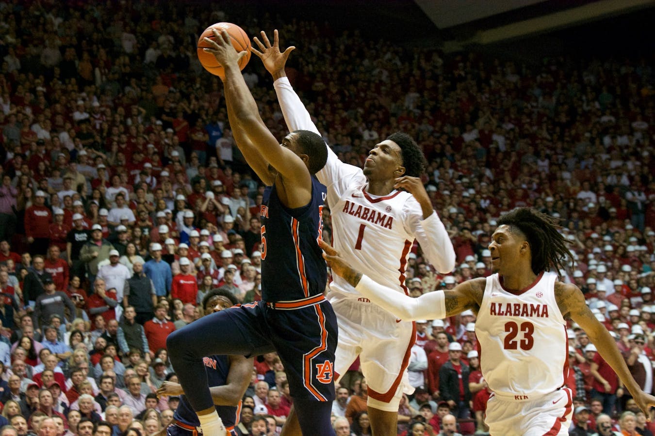 GALLERY Auburn men's basketball at Alabama 1.15.20 The Auburn Plainsman