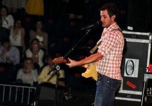 Easton Corbin was the second of four performers to play at the Hudson Family Foundation benefit Concert on November 2. (Katherine McCahey / PHOTOGRAPHER)
