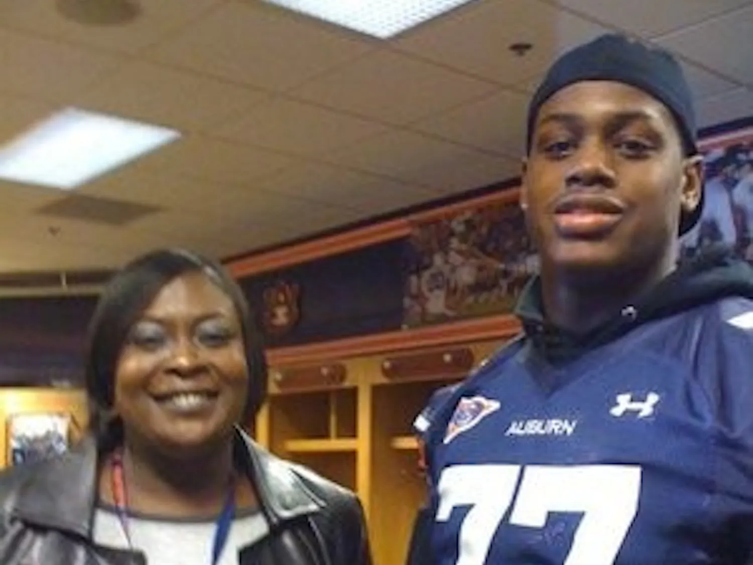 Shon Coleman and his mother, De Keishia, visit Jordan-Hare Stadium.